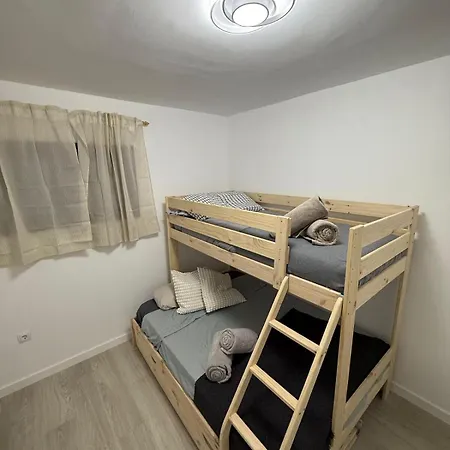 Daire Calle Del Torcal, Card *