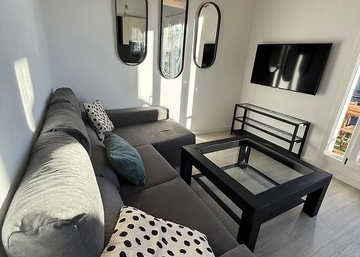 Calle Del Torcal, Card