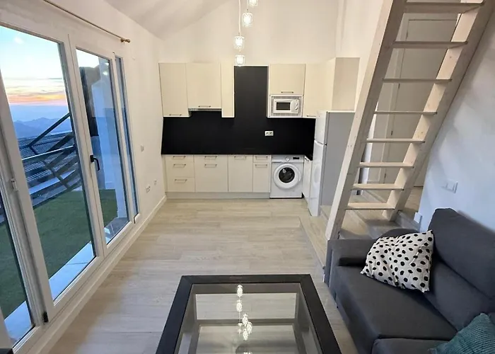 Calle Del Torcal, Card